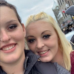 Meet your Posher, Becky